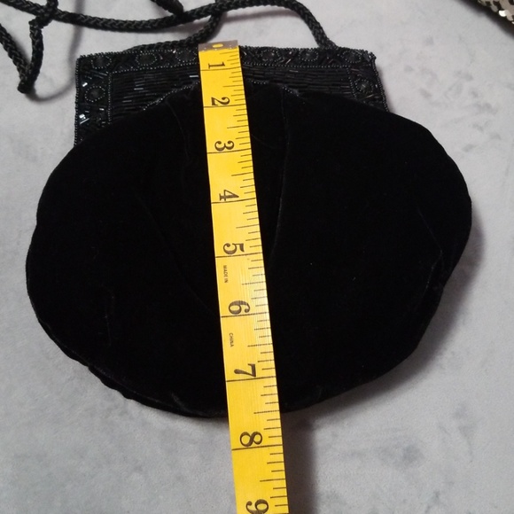 Vintage Beaded  Velvet  Evening Purse - Picture 5 of 6